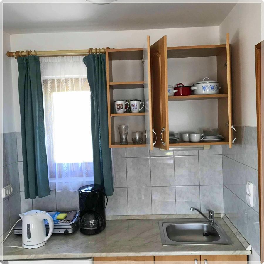 Appartement Kleines Haus à Hévíz Extérieur photo